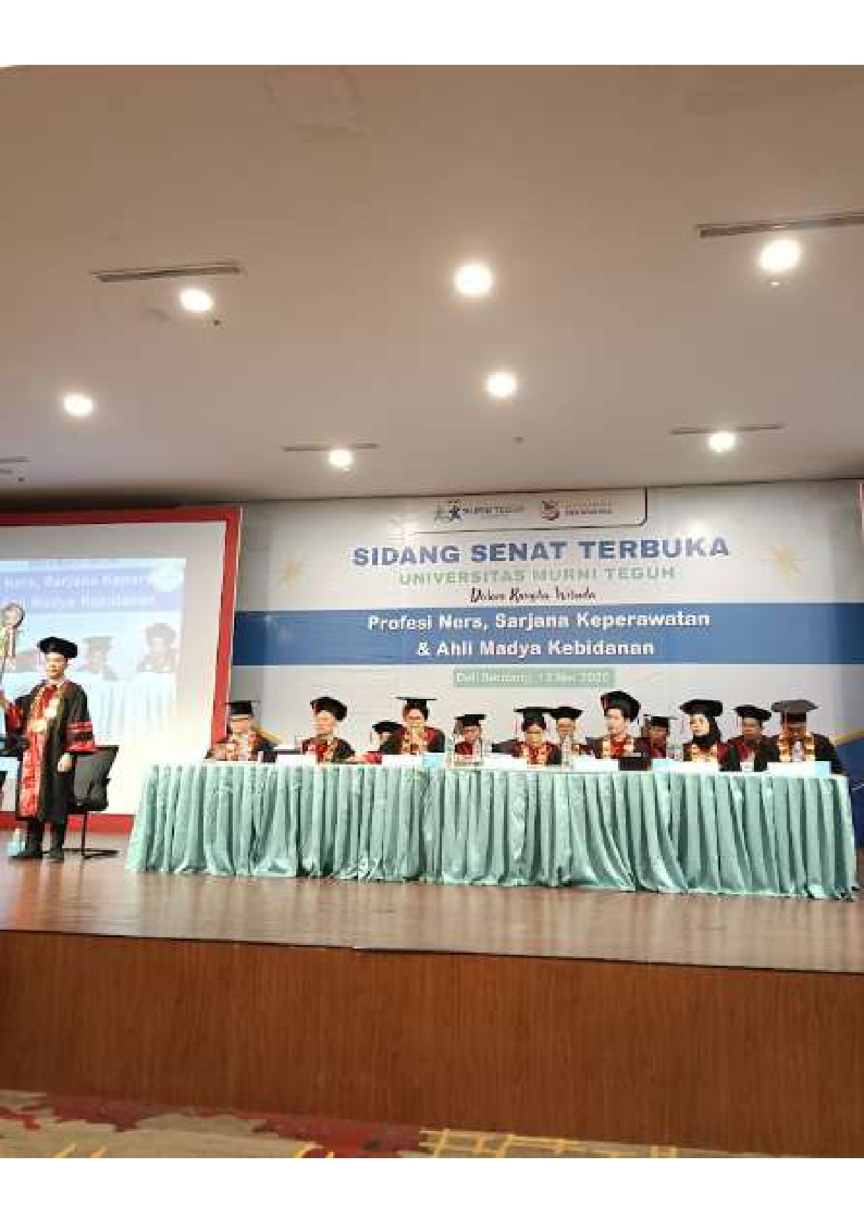 Wisuda Lulusan Program Studi D3 Kebidanan dengan Prodi S1 Keperawatan dan Profesi Ners